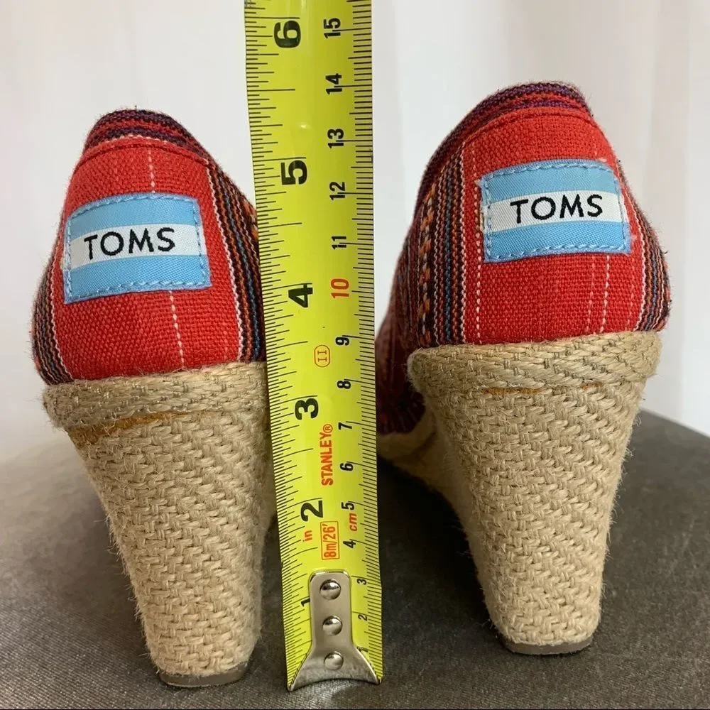 TOMS Red orange Wedge espadrille Sandal size 6.5